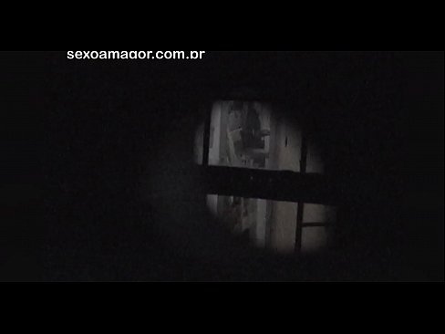 ❤️ Lourinho é filmado secretamente por um voyeur de bairro escondido atrás de tijolos ocos ❤️ Porno em porno pt.redgast4asset.ru ❌️❤